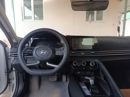 Hyundai Elantra 2023 года за 7 900 000 тг. в Алматы – фото 2