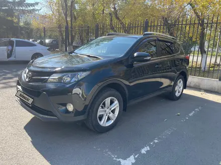 Toyota RAV4 2014 года за 8 000 000 тг. в Астана