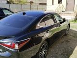 Lexus ES 350 2022 года за 15 000 000 тг. в Алматы – фото 4