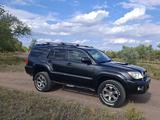 Toyota 4Runner 2005 годаүшін9 800 000 тг. в Караганда