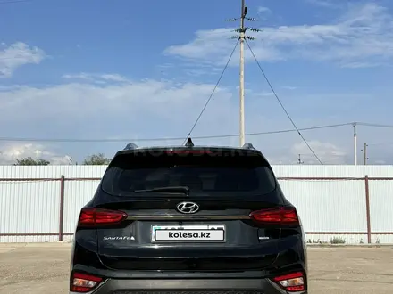 Hyundai Santa Fe 2019 года за 14 300 000 тг. в Уральск – фото 7