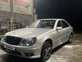 Mercedes-Benz E 320 2004 года за 6 200 000 тг. в Караганда – фото 2