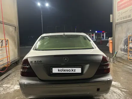 Mercedes-Benz E 320 2004 года за 6 200 000 тг. в Караганда – фото 6