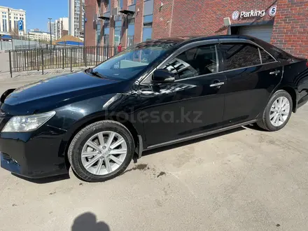 Toyota Camry 2014 года за 10 000 000 тг. в Жанаарка – фото 4