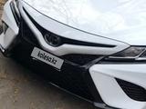 Toyota Camry 2020 года за 10 000 000 тг. в Балхаш – фото 5