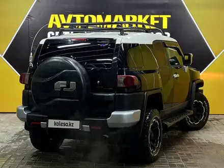 Toyota FJ Cruiser 2006 года за 12 300 000 тг. в Актау – фото 4