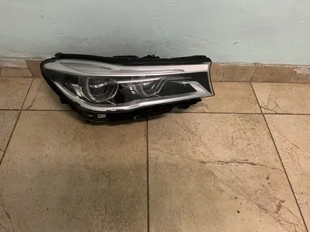 Фара правая bmw g11 g12 led adaptive за 200 000 тг. в Астана