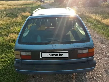 Volkswagen Passat 1992 года за 1 300 000 тг. в Риддер – фото 4