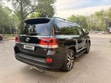 Toyota Land Cruiser 2018 годаүшін34 500 000 тг. в Алматы – фото 2