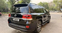 Toyota Land Cruiser 2018 годаүшін34 500 000 тг. в Алматы – фото 2