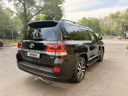 Toyota Land Cruiser 2018 года за 34 500 000 тг. в Алматы – фото 2