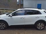 Kia Rio X-Line 2020 года за 7 500 000 тг. в Темиртау – фото 3
