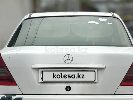 Mercedes-Benz C 230 2001 года за 1 300 000 тг. в Алматы – фото 2
