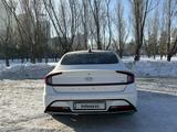 Hyundai Sonata 2021 годаүшін12 500 000 тг. в Астана – фото 2