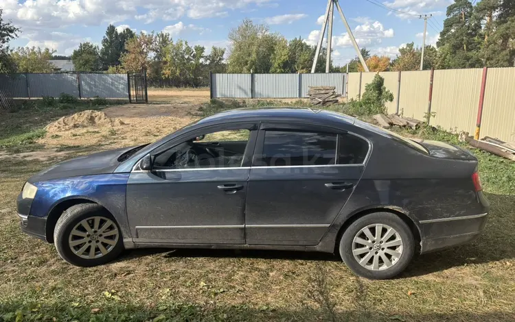 Volkswagen Passat 2005 года за 2 700 000 тг. в Астана