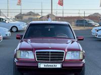 Mercedes-Benz E 200 1994 годаүшін2 000 000 тг. в Шымкент