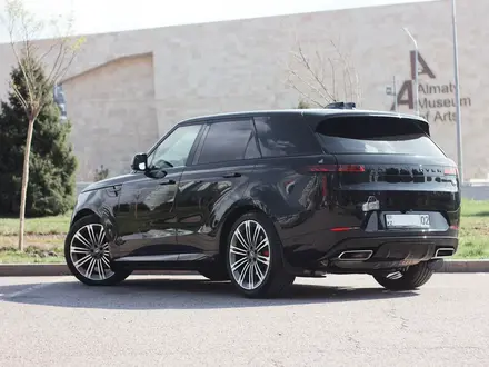 Land Rover Range Rover Sport 2023 года за 70 000 000 тг. в Алматы – фото 14