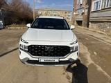 Hyundai Santa Fe 2023 годаүшін17 000 000 тг. в Жезказган