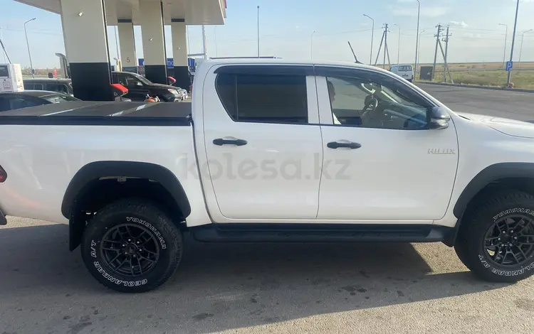 Toyota Hilux 2021 года за 19 000 000 тг. в Астана