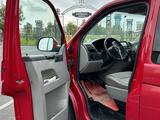 Volkswagen Transporter 2011 года за 9 300 000 тг. в Шымкент – фото 2