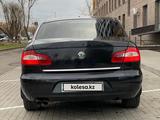 Skoda Superb 2012 годаfor2 900 000 тг. в Астана – фото 3