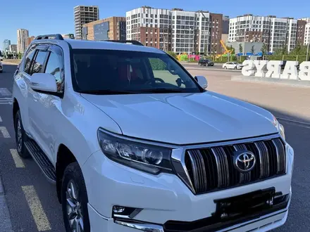 Toyota Land Cruiser Prado 2019 года за 23 500 000 тг. в Астана
