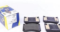 Колодки тормозные передние Mercedes W222 (13-20)/ за 30 000 тг. в Алматы