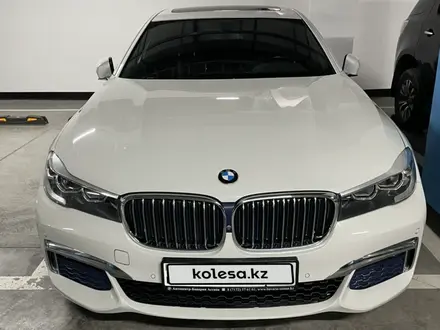 BMW 740 2017 года за 25 500 000 тг. в Астана – фото 2