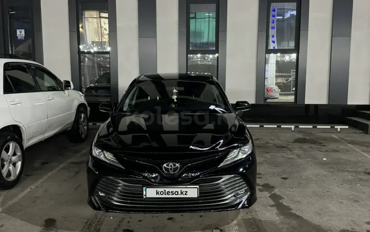 Toyota Camry 2019 годаfor14 500 000 тг. в Шымкент