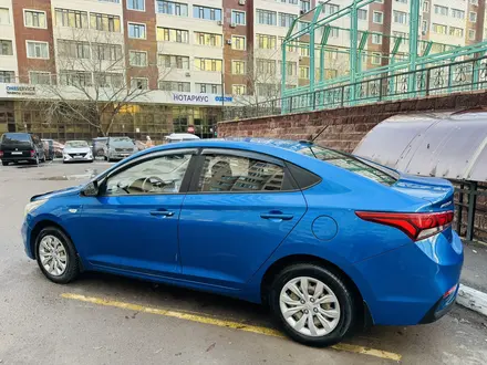 Hyundai Accent 2018 года за 6 650 000 тг. в Астана – фото 3