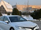 Toyota Camry 2019 года за 13 500 000 тг. в Алматы – фото 4