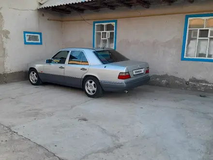 Mercedes-Benz E 200 1993 года за 2 000 000 тг. в Шиели – фото 10