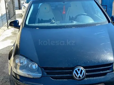 Volkswagen Golf 2004 года за 3 000 000 тг. в Костанай – фото 2