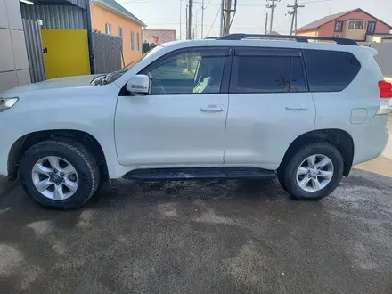 Toyota Land Cruiser Prado 2012 года за 14 500 000 тг. в Атырау – фото 2