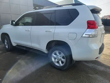 Toyota Land Cruiser Prado 2012 года за 14 500 000 тг. в Атырау – фото 3