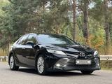 Toyota Camry 2019 годаfor13 800 000 тг. в Алматы – фото 3