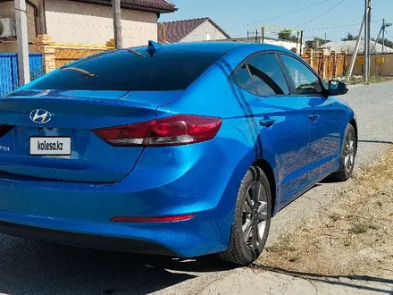 Hyundai Elantra 2018 года за 5 000 000 тг. в Атырау – фото 6