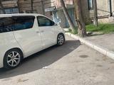 Toyota Vellfire 2011 года за 7 000 000 тг. в Уральск