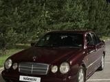 Mercedes-Benz E 320 1996 годаfor2 100 000 тг. в Талдыкорган