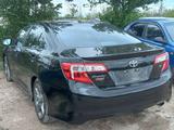 Toyota Camry 2014 года за 5 750 000 тг. в Уральск – фото 2