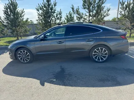 Hyundai Sonata 2022 года за 11 500 000 тг. в Семей – фото 3