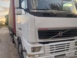Volvo  FH 2000 года за 16 000 000 тг. в Семей – фото 2