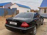 Mercedes-Benz S 320 2001 годаfor2 400 000 тг. в Атырау – фото 3