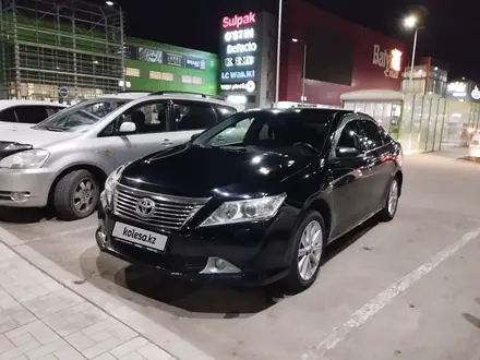 Toyota Camry 2013 года за 7 650 000 тг. в Павлодар