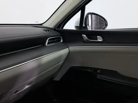 Kia K5 2023 года за 12 490 000 тг. в Алматы – фото 24