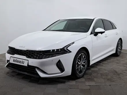 Kia K5 2023 года за 12 490 000 тг. в Алматы