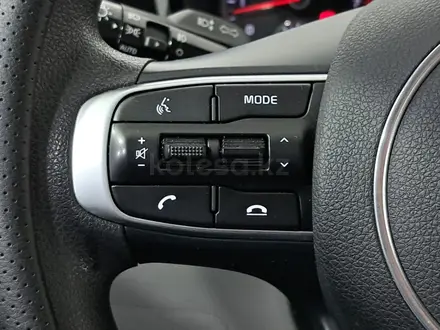 Kia K5 2023 года за 12 490 000 тг. в Алматы – фото 16
