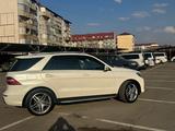 Mercedes-Benz ML 400 2015 года за 18 500 000 тг. в Алматы – фото 4