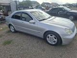 Mercedes-Benz C 240 2002 года за 2 500 000 тг. в Алматы – фото 4