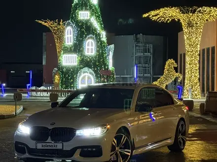 BMW 740 2017 года за 21 500 000 тг. в Атырау